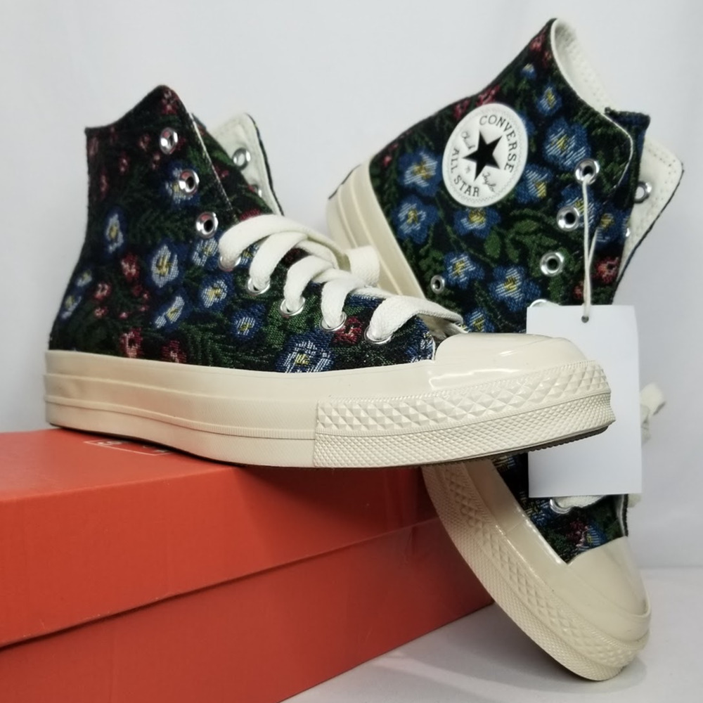Converse Women's CTAS Lift Platform Tapestry Hi Tops Size 7 A11990C NWT